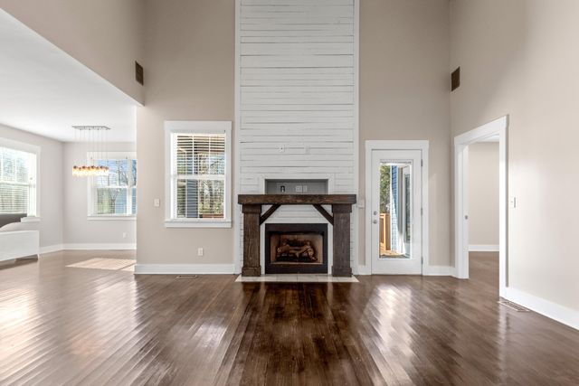 1882 Crabtree Rd, Hixson, TN 37343