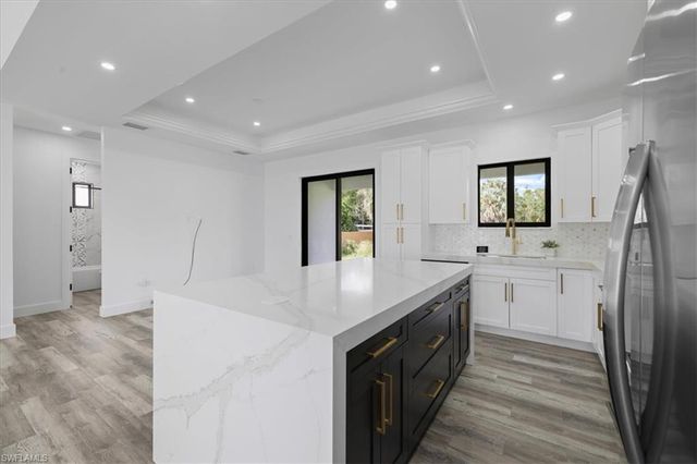 1105 22nd AVE NE, Naples, FL 34120