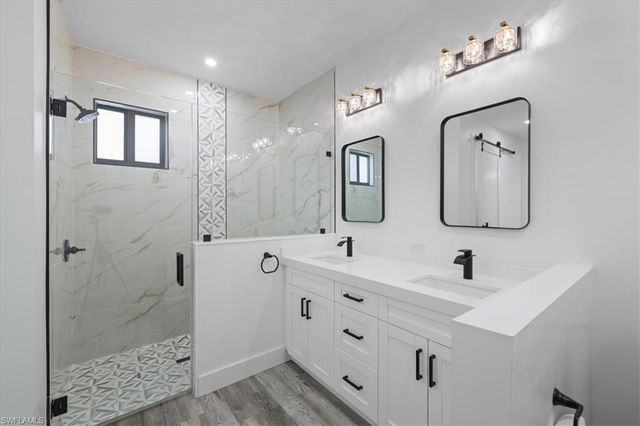 1105 22nd AVE NE, Naples, FL 34120