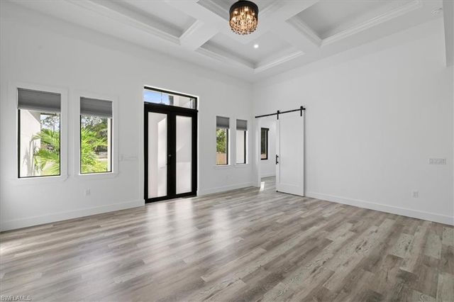 1105 22nd AVE NE, Naples, FL 34120