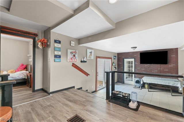 1043 Slosson Street, Akron, OH 44320