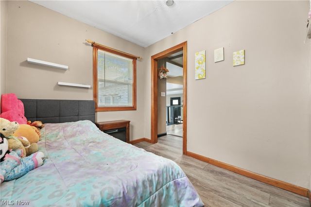 1043 Slosson Street, Akron, OH 44320