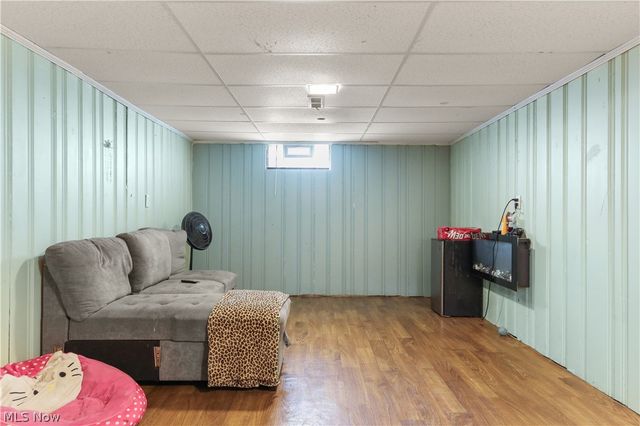 1043 Slosson Street, Akron, OH 44320