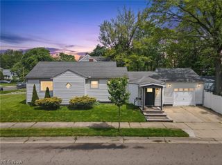 1043 Slosson Street, Akron, OH 44320