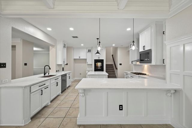 14668 Blakehill Drive, Frisco, TX 75035