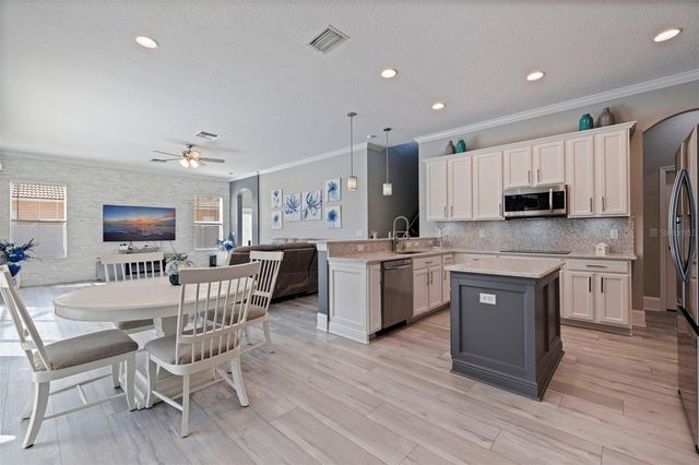 11508 OYSTER BAY CIRCLE, New Port Richey, FL 34654