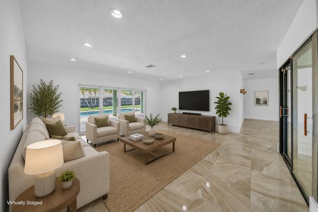 1941 SW 73rd Avenue, Plantation, FL 33317