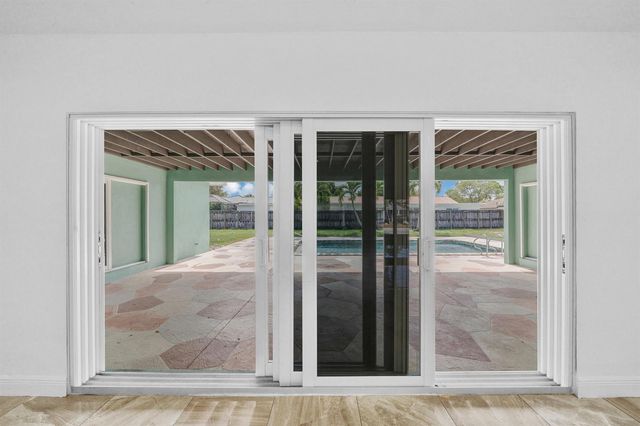 1941 SW 73rd Avenue, Plantation, FL 33317