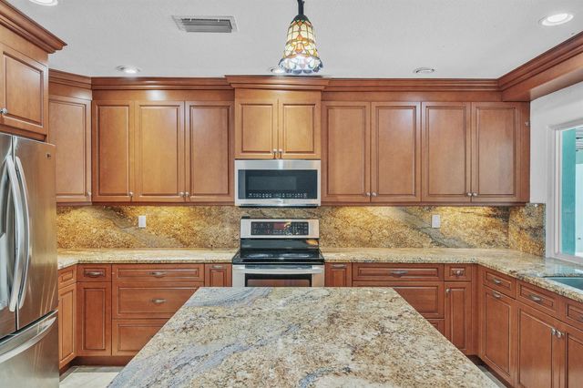 1941 SW 73rd Avenue, Plantation, FL 33317