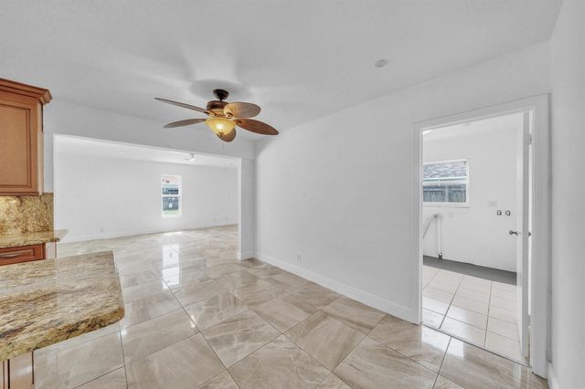1941 SW 73rd Avenue, Plantation, FL 33317