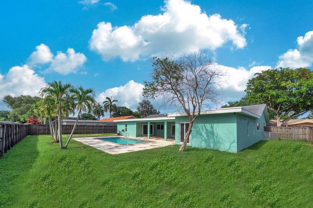 1941 SW 73rd Avenue, Plantation, FL 33317
