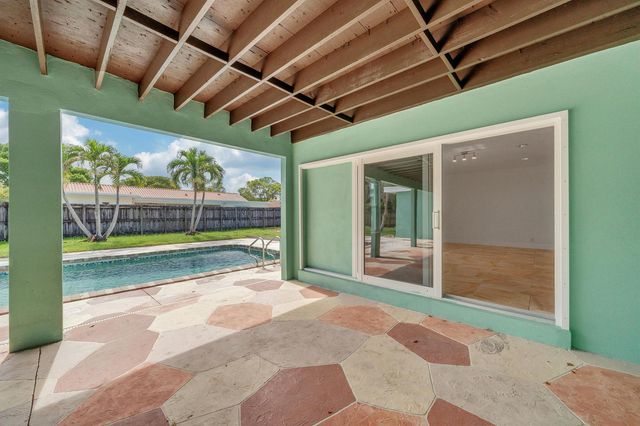 1941 SW 73rd Avenue, Plantation, FL 33317