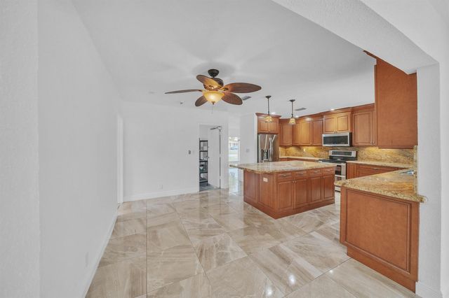 1941 SW 73rd Avenue, Plantation, FL 33317