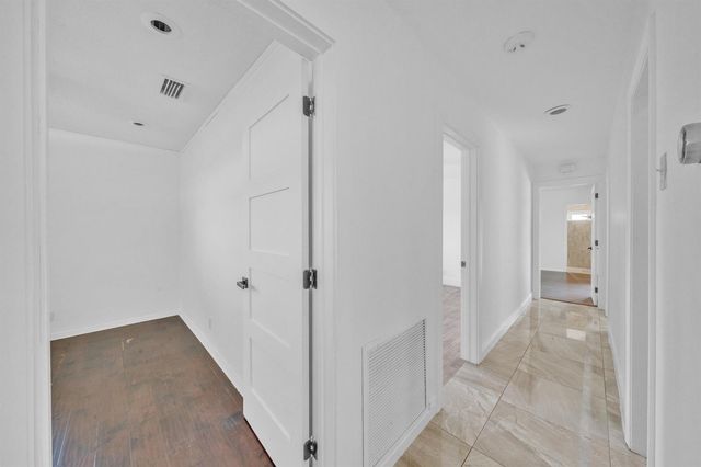 1941 SW 73rd Avenue, Plantation, FL 33317