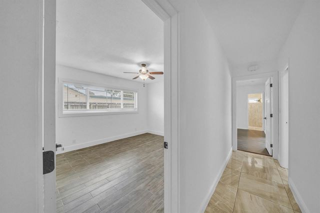 1941 SW 73rd Avenue, Plantation, FL 33317