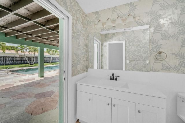 1941 SW 73rd Avenue, Plantation, FL 33317