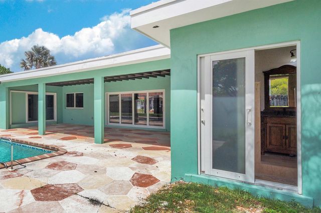 1941 SW 73rd Avenue, Plantation, FL 33317