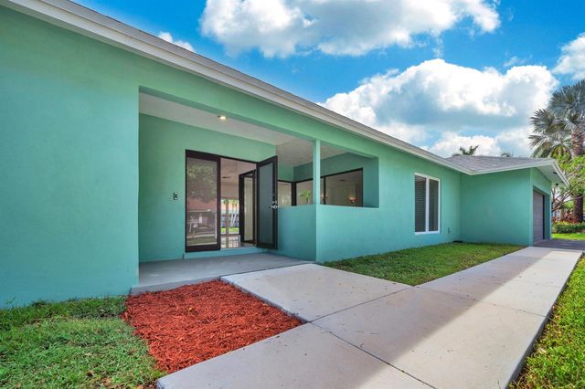 1941 SW 73rd Avenue, Plantation, FL 33317