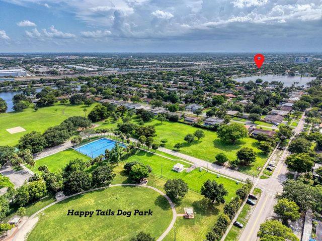 1941 SW 73rd Avenue, Plantation, FL 33317