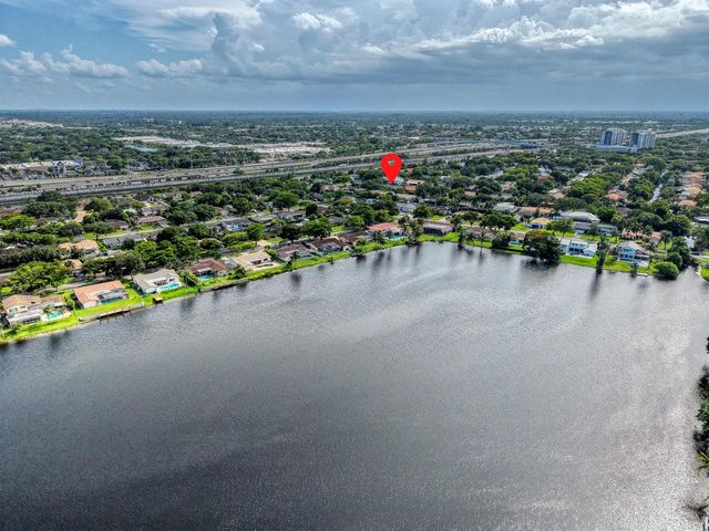 1941 SW 73rd Avenue, Plantation, FL 33317