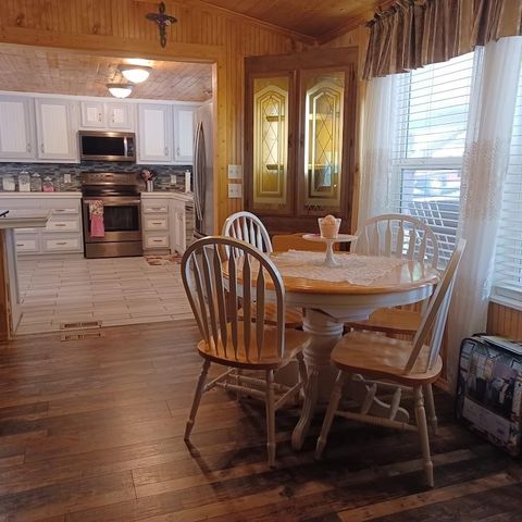 166 N Drew Lane, Kerrville, TX 78028