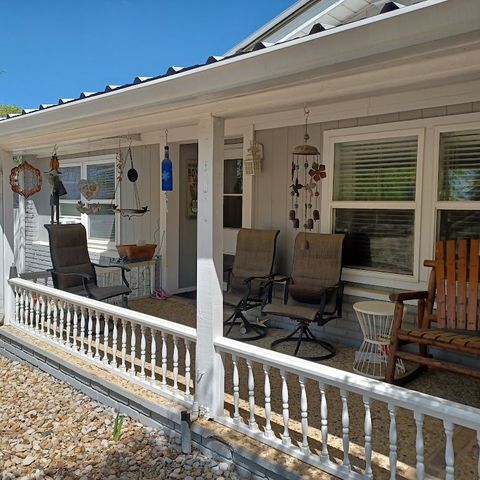 166 N Drew Lane, Kerrville, TX 78028