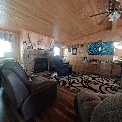 166 N Drew Lane, Kerrville, TX 78028