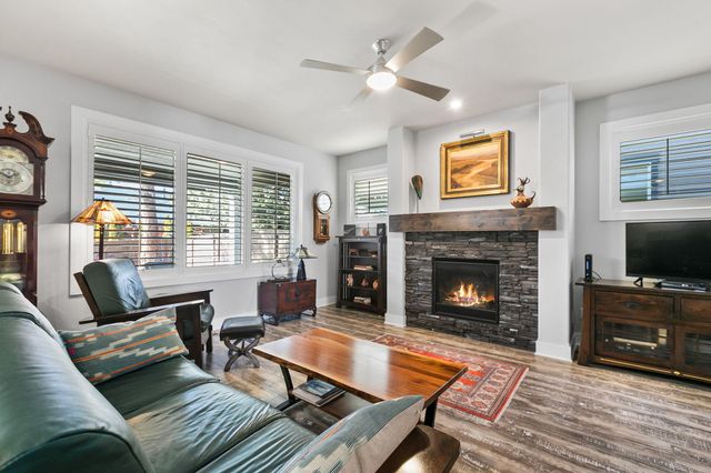 61108 SE Stari Most Loop, Bend, OR 97702