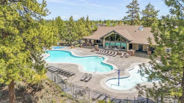 61108 SE Stari Most Loop, Bend, OR 97702