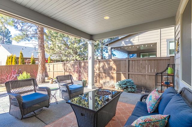 61108 SE Stari Most Loop, Bend, OR 97702