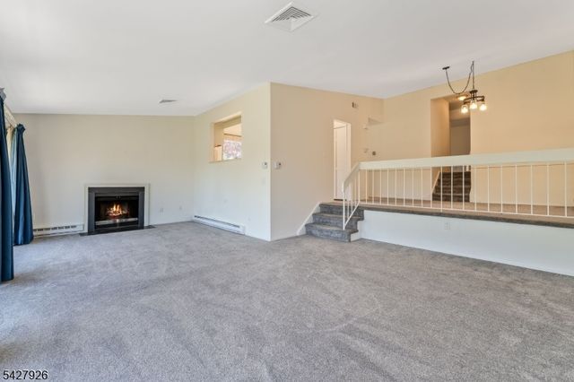 57 Overlook Dr, Union Twp., NJ 08809