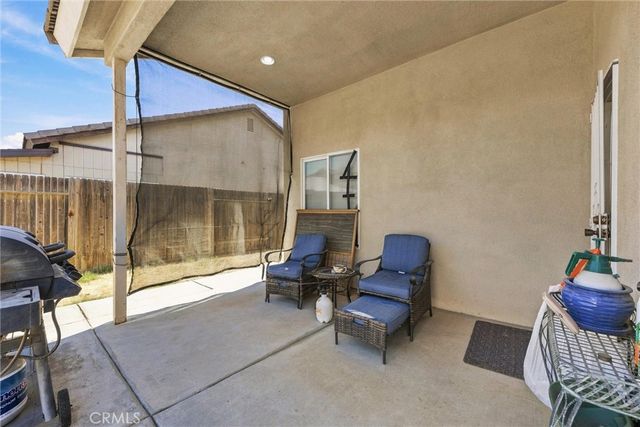 654 Mountain Mist Court, Bakersfield, CA 93308