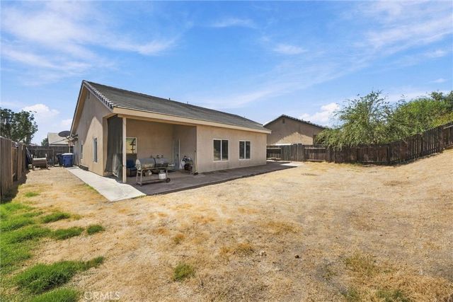 654 Mountain Mist Court, Bakersfield, CA 93308
