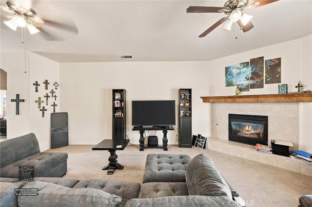 654 Mountain Mist Court, Bakersfield, CA 93308