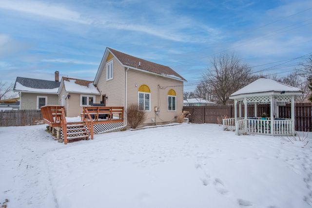 516 E North Street, Crown Point, IN 46307