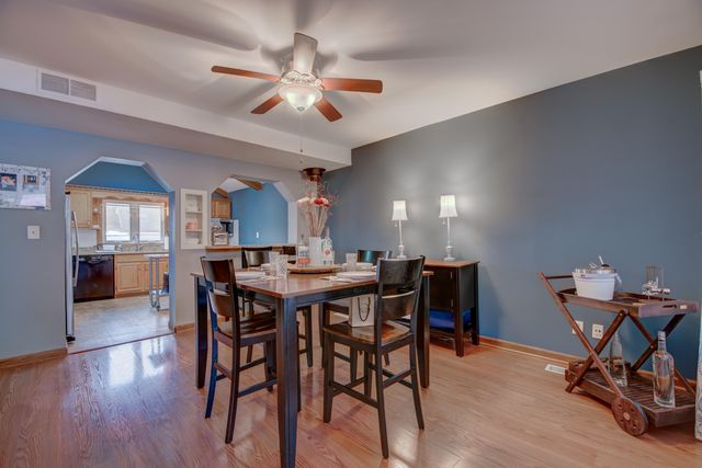 516 E North Street, Crown Point, IN 46307