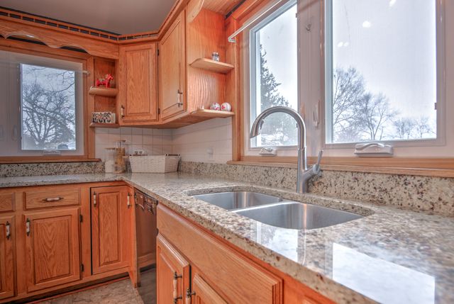 516 E North Street, Crown Point, IN 46307