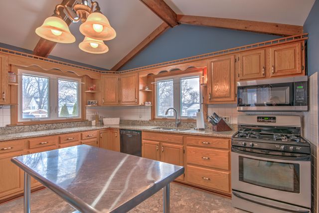 516 E North Street, Crown Point, IN 46307