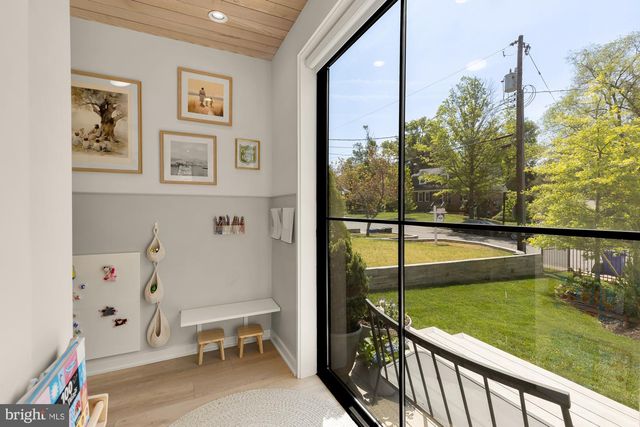 3935 6TH ST S, Arlington, VA 22204