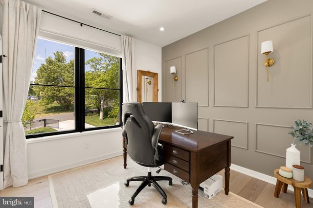 3935 6TH ST S, Arlington, VA 22204