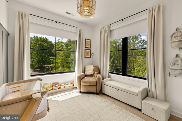 3935 6TH ST S, Arlington, VA 22204