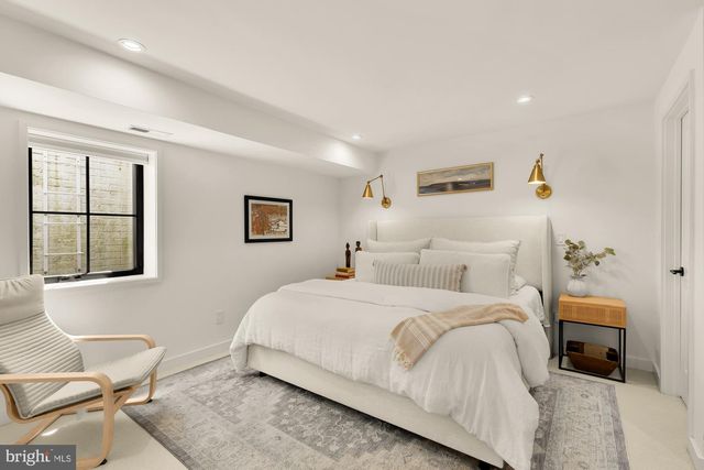 3935 6TH ST S, Arlington, VA 22204