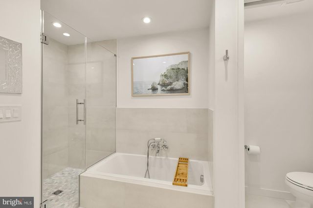 3935 6TH ST S, Arlington, VA 22204