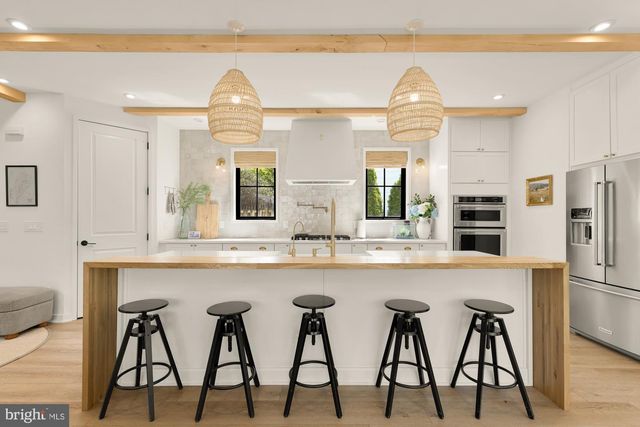 3935 6TH ST S, Arlington, VA 22204