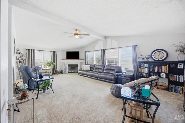 8536 Kern Canyon Road 3, Bakersfield, CA 93306