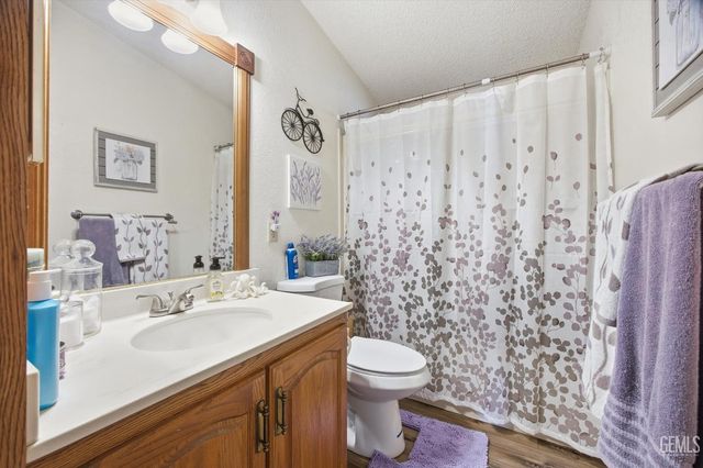 8536 Kern Canyon Road 3, Bakersfield, CA 93306