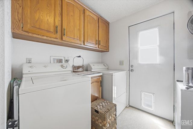 8536 Kern Canyon Road 3, Bakersfield, CA 93306