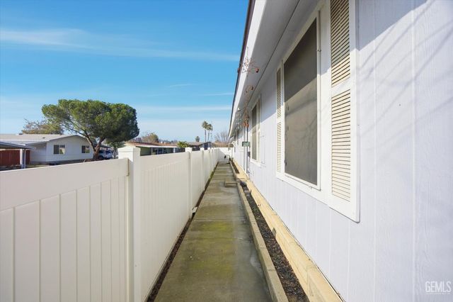 8536 Kern Canyon Road 3, Bakersfield, CA 93306