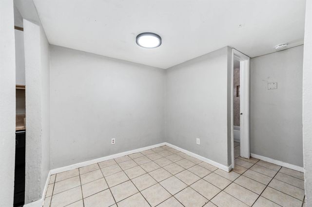 9616 Long Point Road 33, Houston, TX 77055