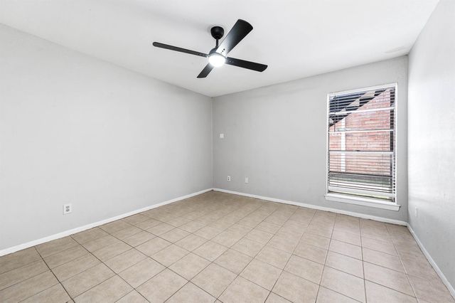 9616 Long Point Road 33, Houston, TX 77055